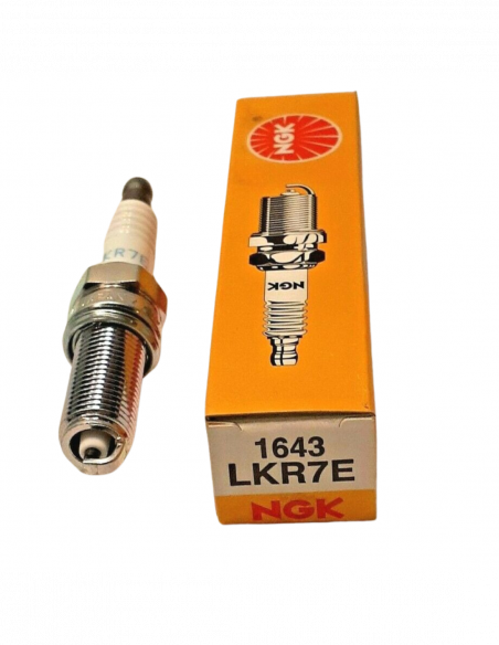 NGK LKR7E candela per fuoribordo Yamaha F40G F70A
